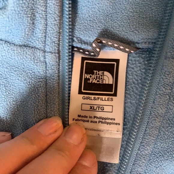 The North Face Fleece Pullover - Picture 3 of 3